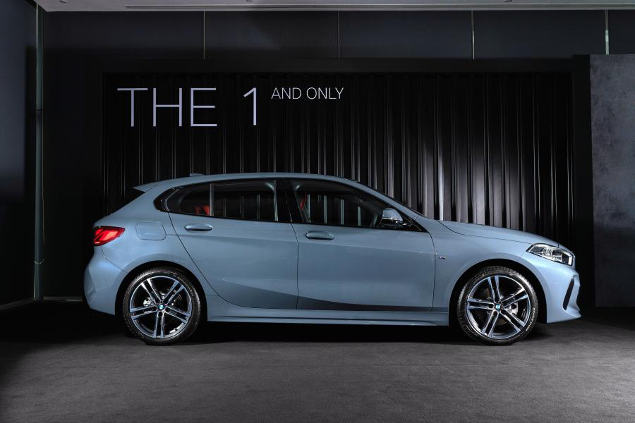  BMW 118i M Sport (F40) 2019 года  (SG) (фото 12 из 13)